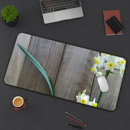 Daffodils by the Fence Desk Mat – Cottagecore Floral Office Decor for Spring