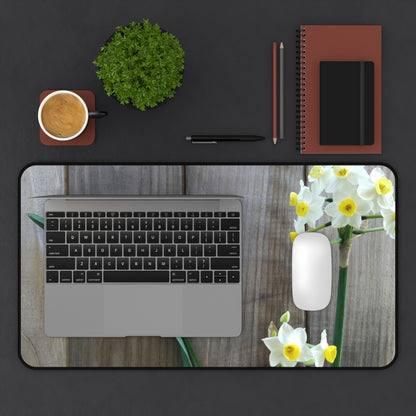 Daffodils by the Fence Desk Mat – Cottagecore Floral Office Decor for Spring