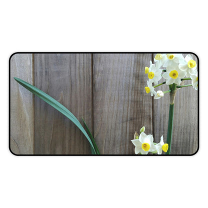 Daffodils by the Fence Desk Mat – Cottagecore Floral Office Decor for Spring