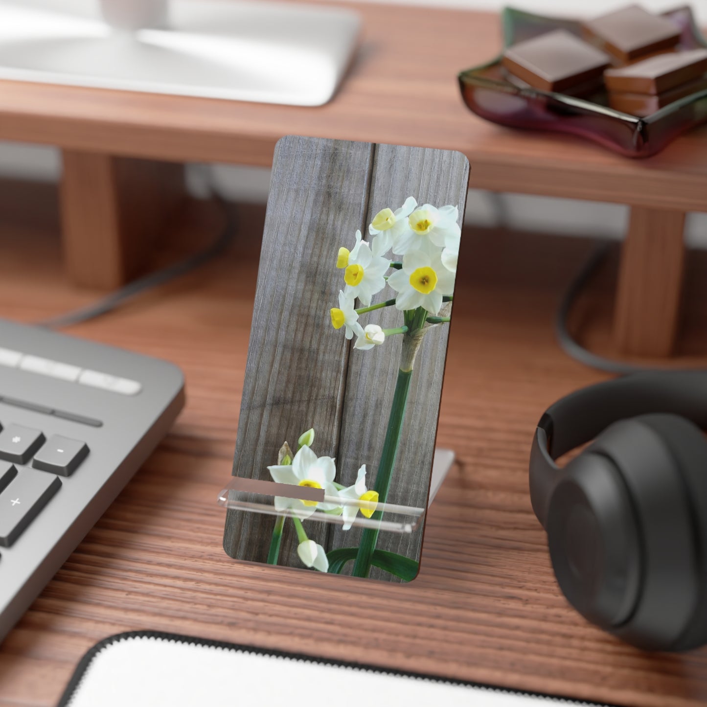 Daffodils by the Fence Phone Stand – Cottagecore Floral Desk Accessory with Rustic Spring Charm