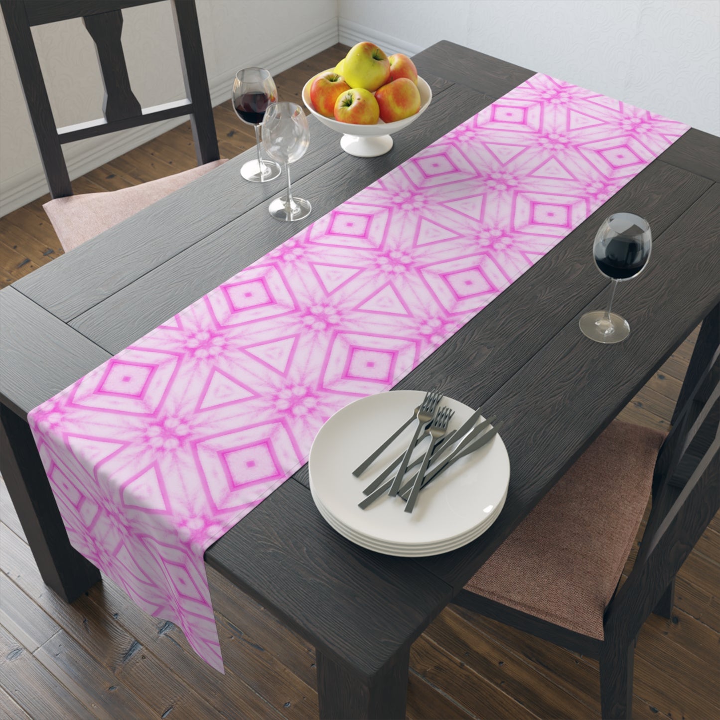 Cherry Blossom Patchwork Table Runner – Sakura Floral Spring Decor, Japanese Cherry Blossom Design