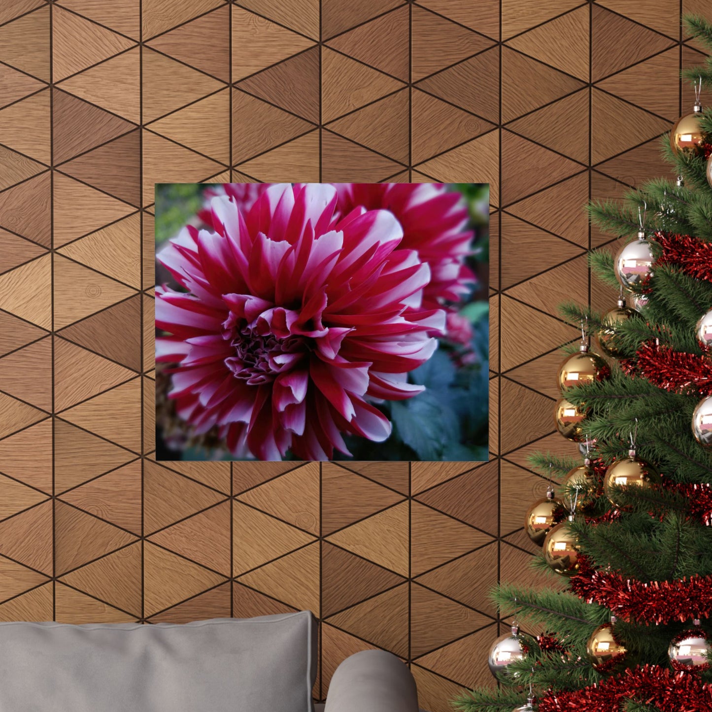 Red and White Dahlia Wall Poster – Botanical Floral Art Print, Cottagecore Summer Bloom Decor